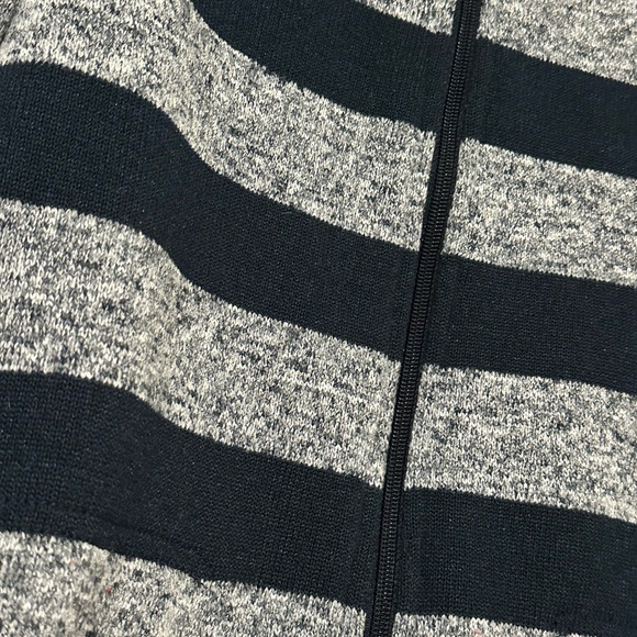 Croft & Barrow Navy and Gray Striped Fleece Jacket - Picture 3 of 6